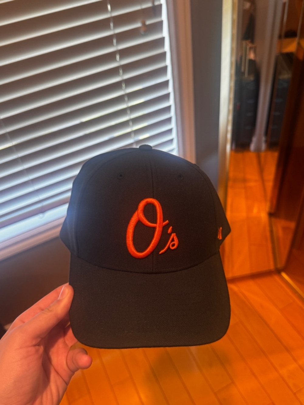 Baseball cap - Picture 2 of 3